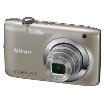 Câmera Digital Nikon Coolpix S2600 14 Megapixels Prata + Cartão de memória 4GB -